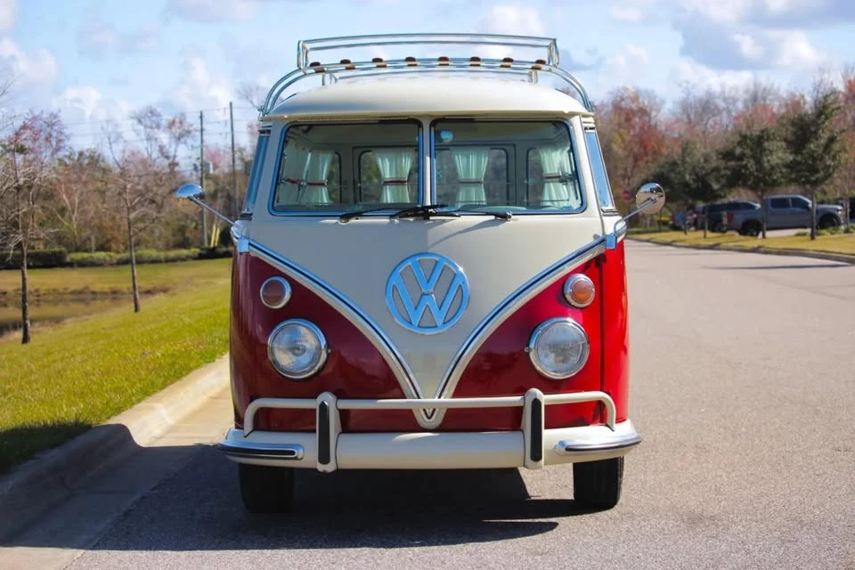 1972 Volkswagen Bay-Window Bus - Image 8 of 20