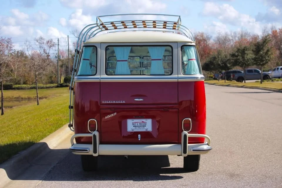 1972 Volkswagen Bay-Window Bus - Image 4 of 20