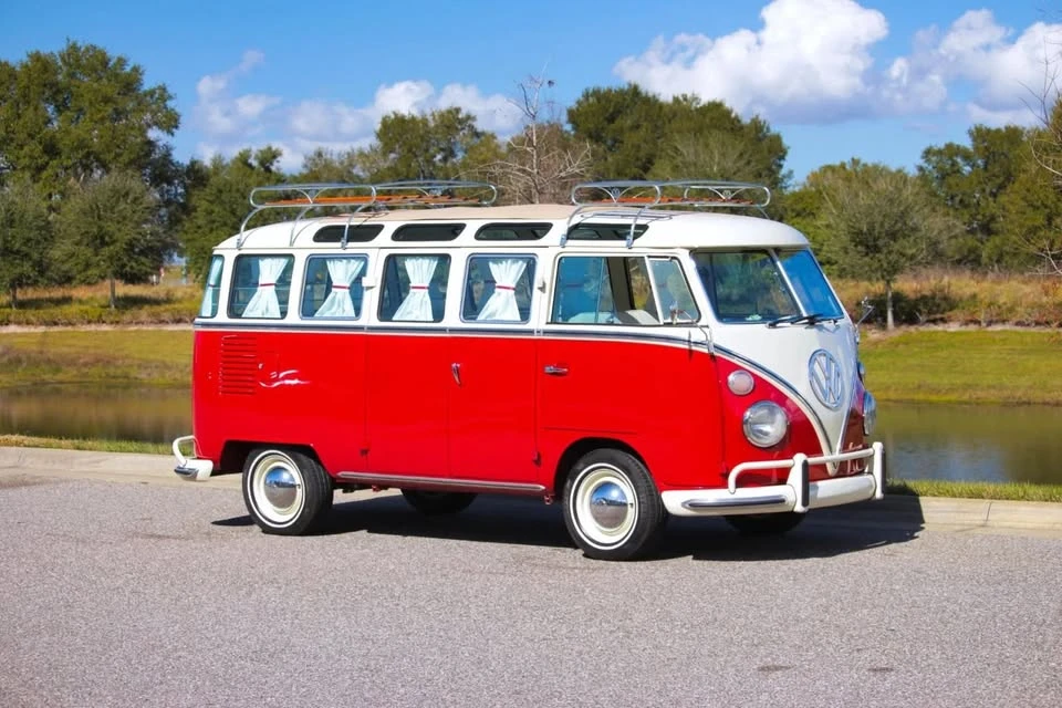 1972 Volkswagen Bay-Window Bus - Image 7 of 20