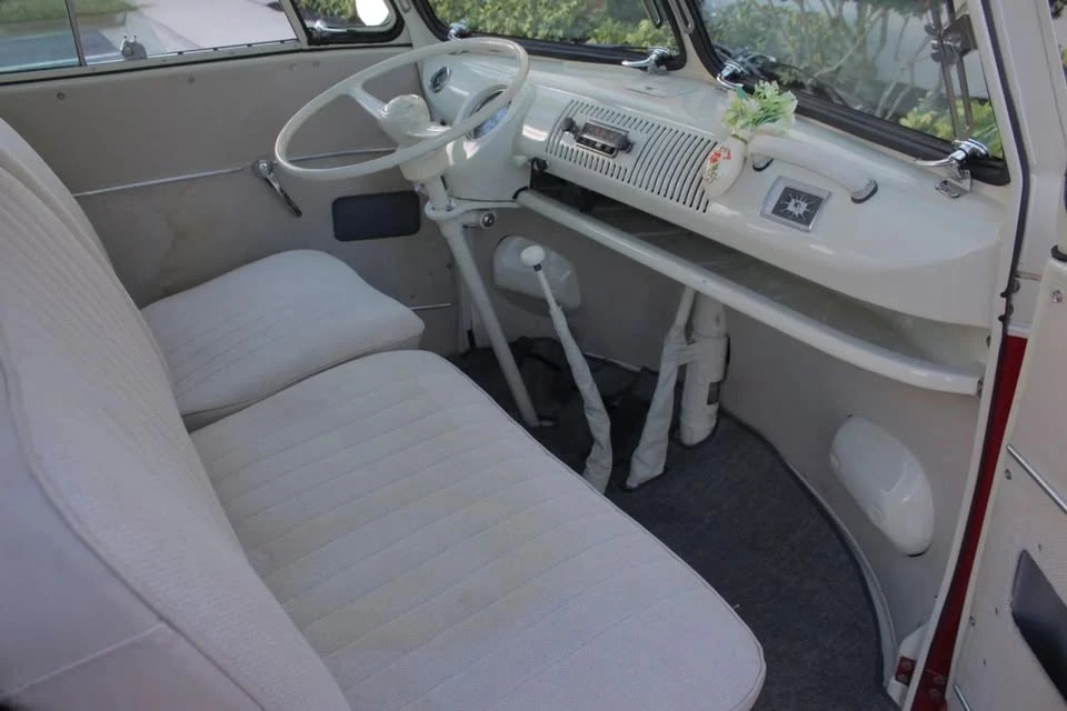 1972 Volkswagen Bay-Window Bus - Image 11 of 20
