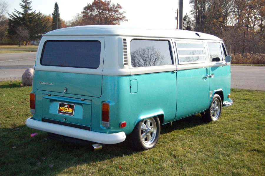 1972 Volkswagen Bay-Window Bus - Image 3 of 8