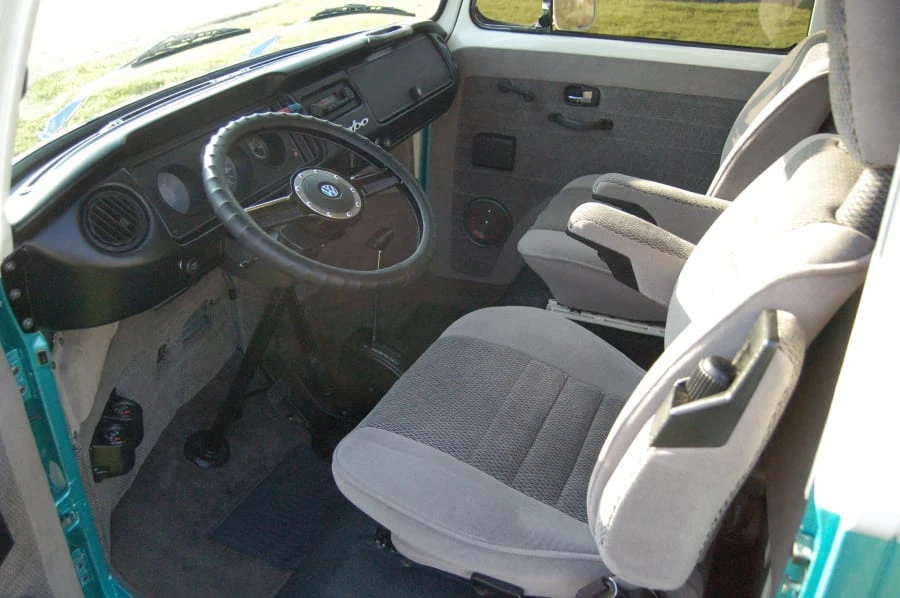 1972 Volkswagen Bay-Window Bus - Image 4 of 8
