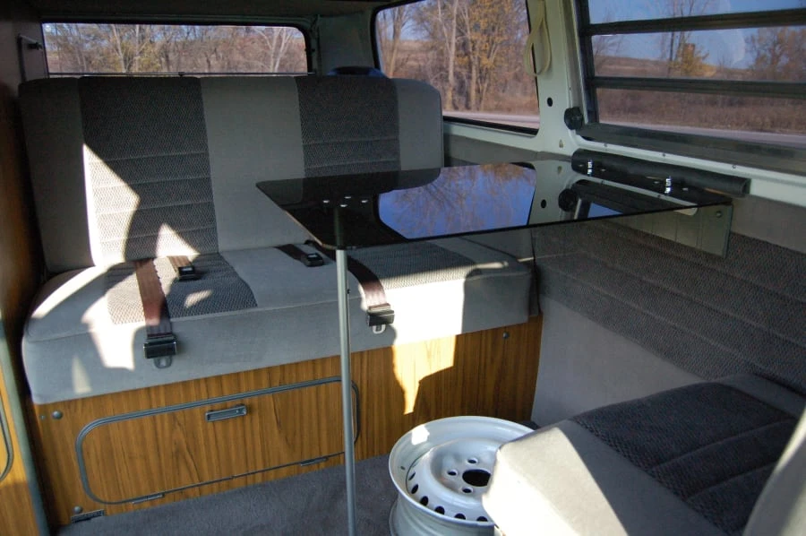 1972 Volkswagen Bay-Window Bus - Image 5 of 8