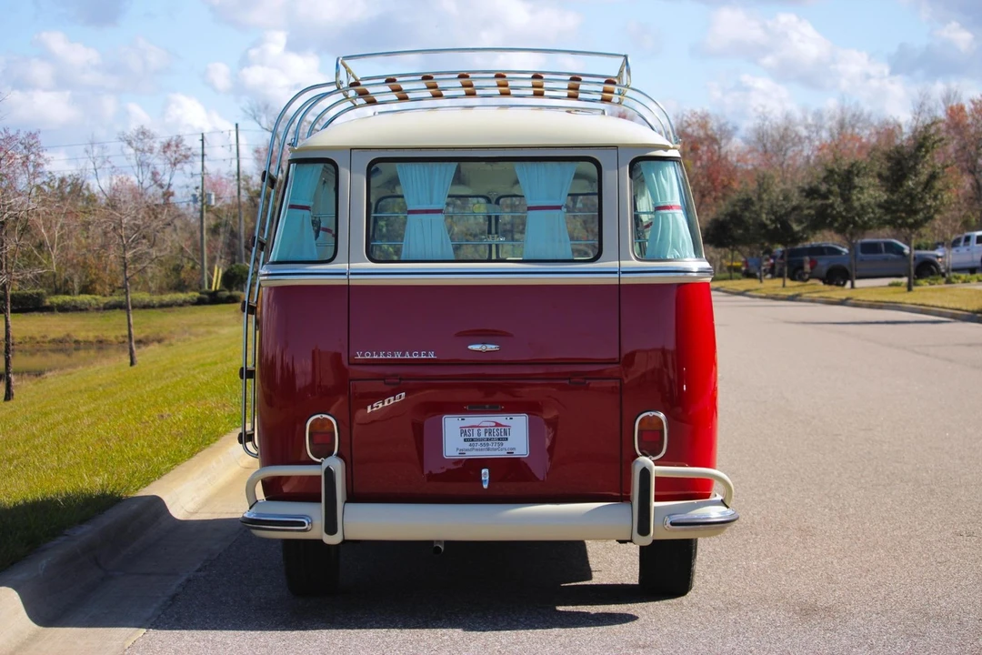 1972 Volkswagen Bay-Window Bus - Image 5 of 31