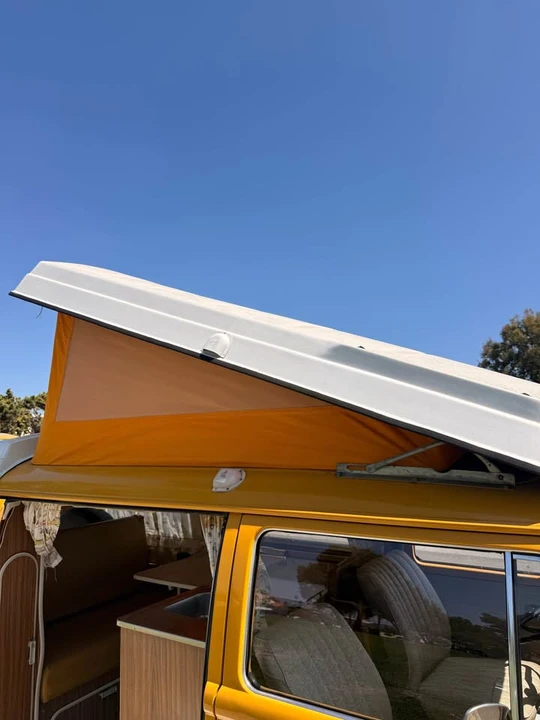 1972 Volkswagen Bay-Window Camper - Image 12 of 20