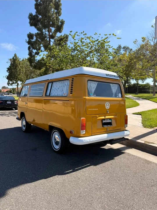 1972 Volkswagen Bay-Window Camper - Image 4 of 20