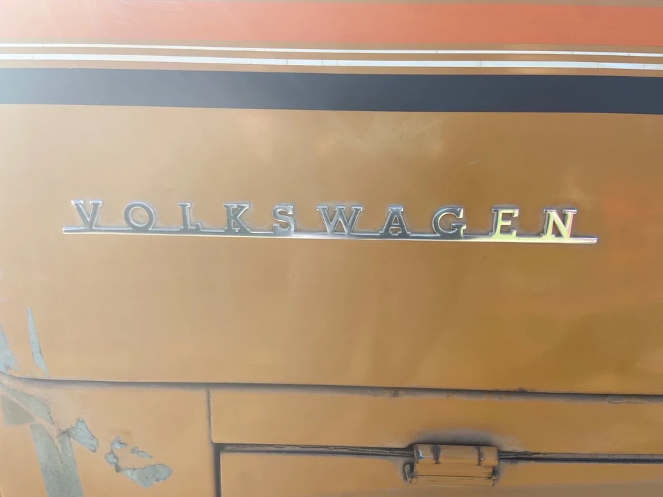 1972 Volkswagen Bay-Window Bus - Image 11 of 16