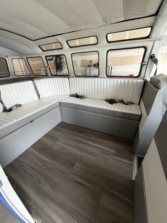 1972 Volkswagen Bay-Window Bus - Image 15 of 18