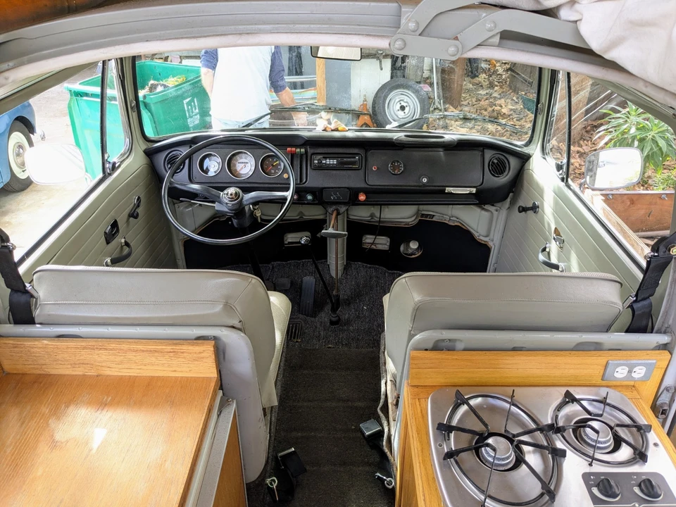 1972 Volkswagen Bay-Window Bus - Image 19 of 21