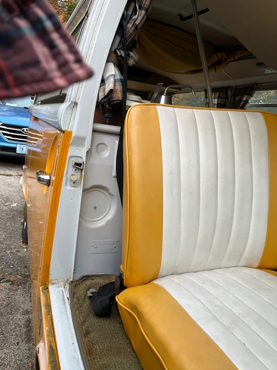 1972 Volkswagen Bay-Window Bus - Image 16 of 21