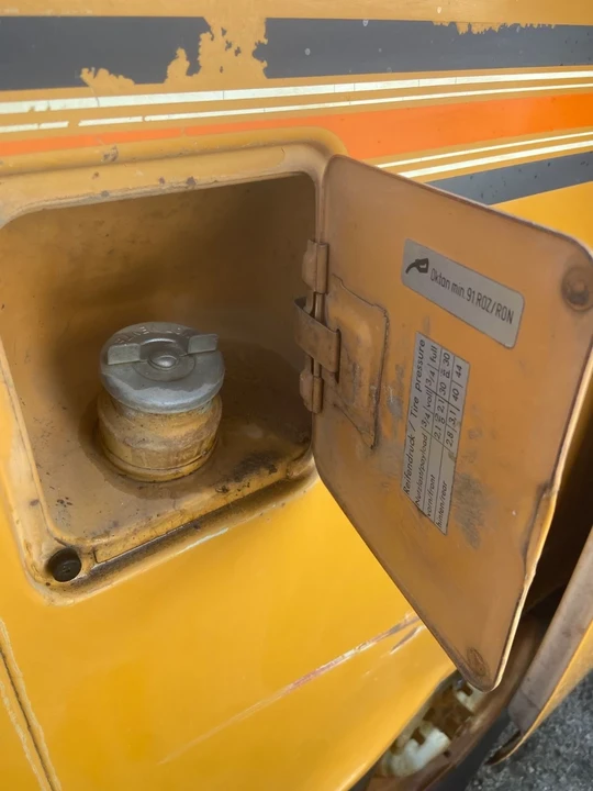 1972 Volkswagen Bay-Window Bus - Image 15 of 16
