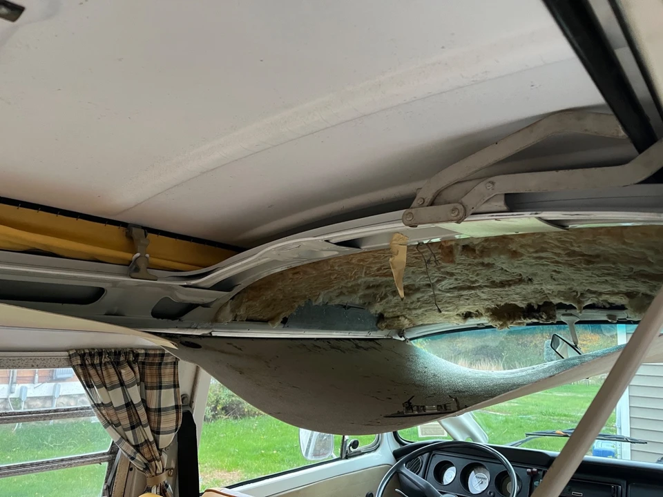1972 Volkswagen Bay-Window Bus - Image 21 of 21