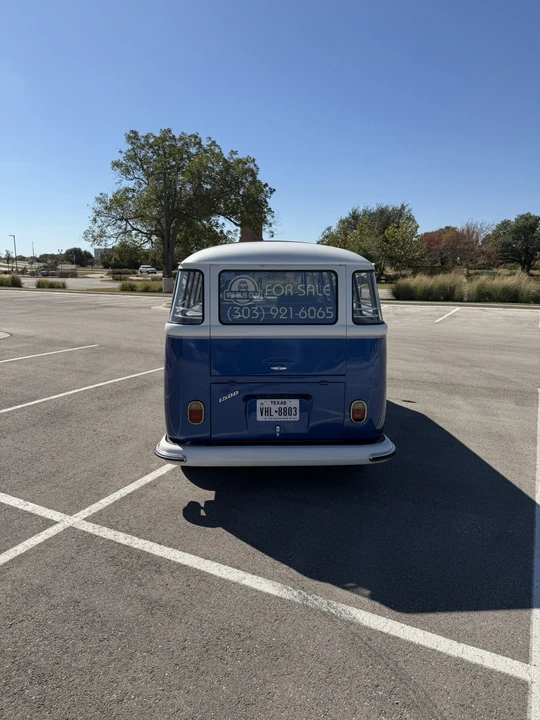 1972 Volkswagen Bay-Window Bus - Image 5 of 18