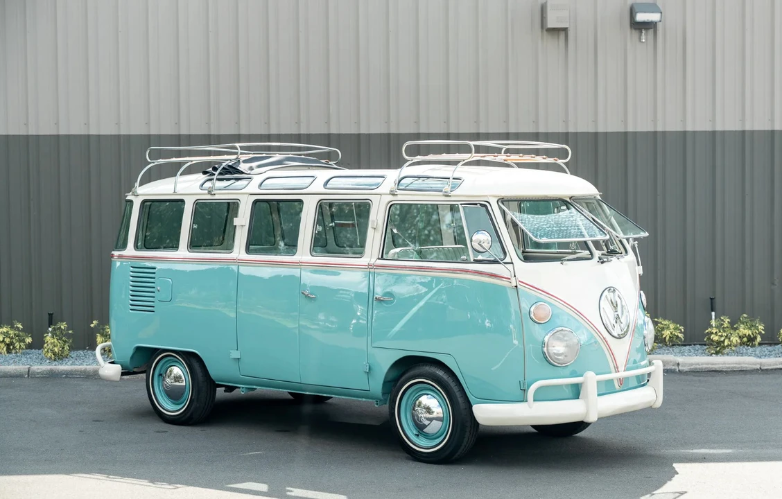 1972 Volkswagen Bay-Window Bus - Image 3 of 31