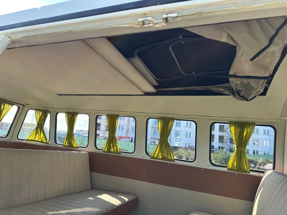 1972 Volkswagen Bay-Window Bus - Image 14 of 21