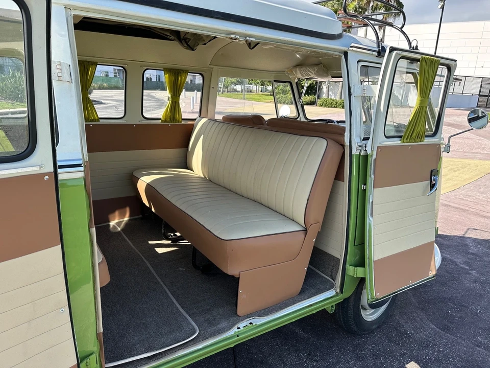1972 Volkswagen Bay-Window Bus - Image 13 of 21