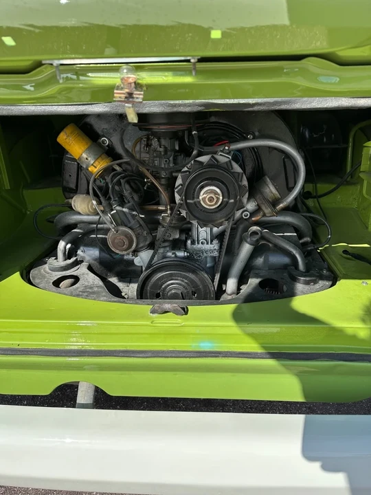 1972 Volkswagen Bay-Window Bus - Image 8 of 21