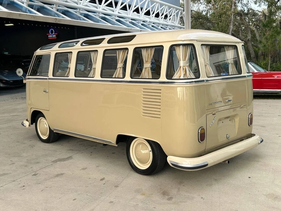 1972 Volkswagen Bay-Window Bus - Image 8 of 21