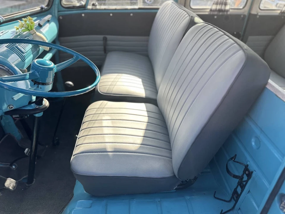 1972 Volkswagen Bay-Window Bus - Image 7 of 21