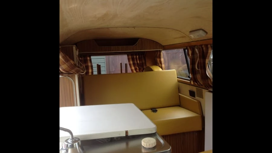 1972 Volkswagen Bay-Window Camper - Image 5 of 11