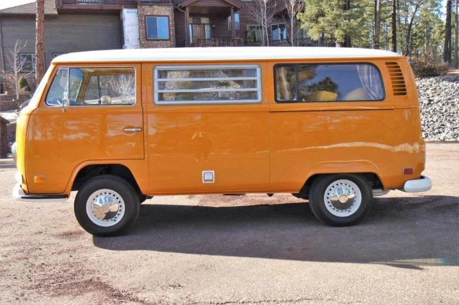 1972 Volkswagen Bay-Window Camper - Image 2 of 12