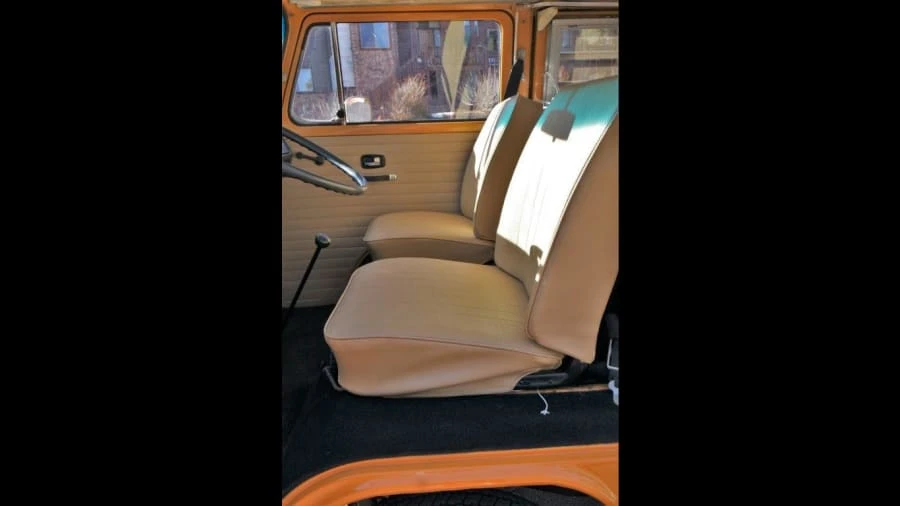 1972 Volkswagen Bay-Window Camper - Image 4 of 12