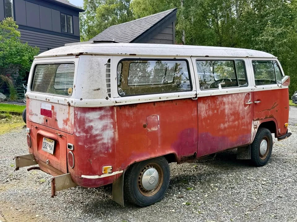 1972 Volkswagen Bay-Window Bus - Image 3 of 10