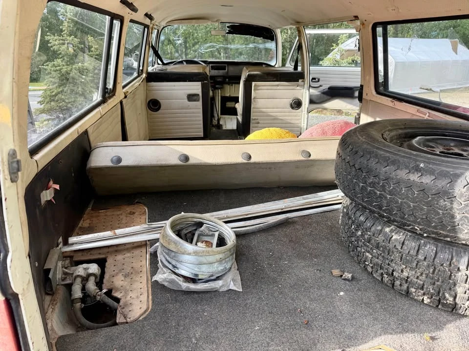 1972 Volkswagen Bay-Window Bus - Image 9 of 10