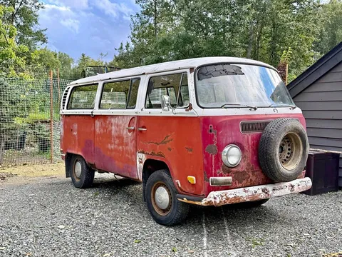 1972 Volkswagen Early Bay Bus Deluxe
