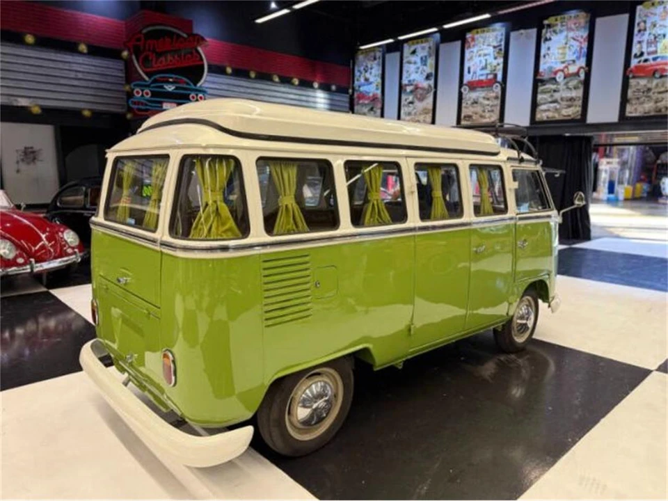 1972 Volkswagen Bay-Window Bus - Image 8 of 21