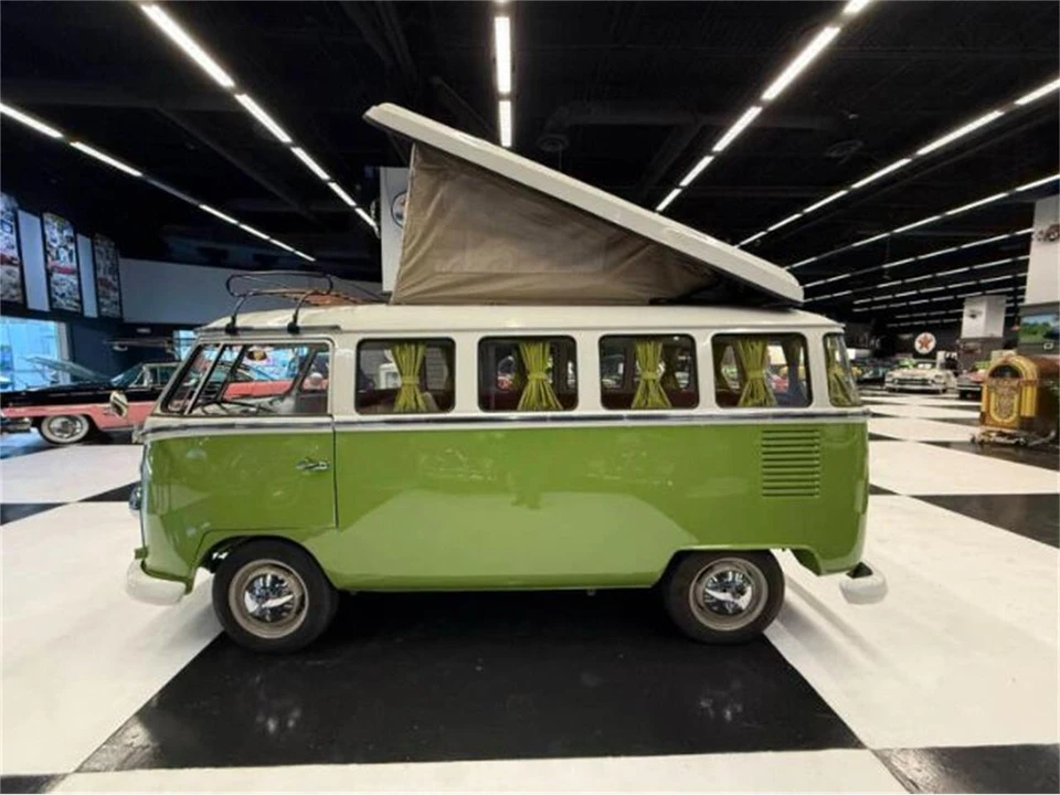 1972 Volkswagen Bay-Window Bus - Image 19 of 21