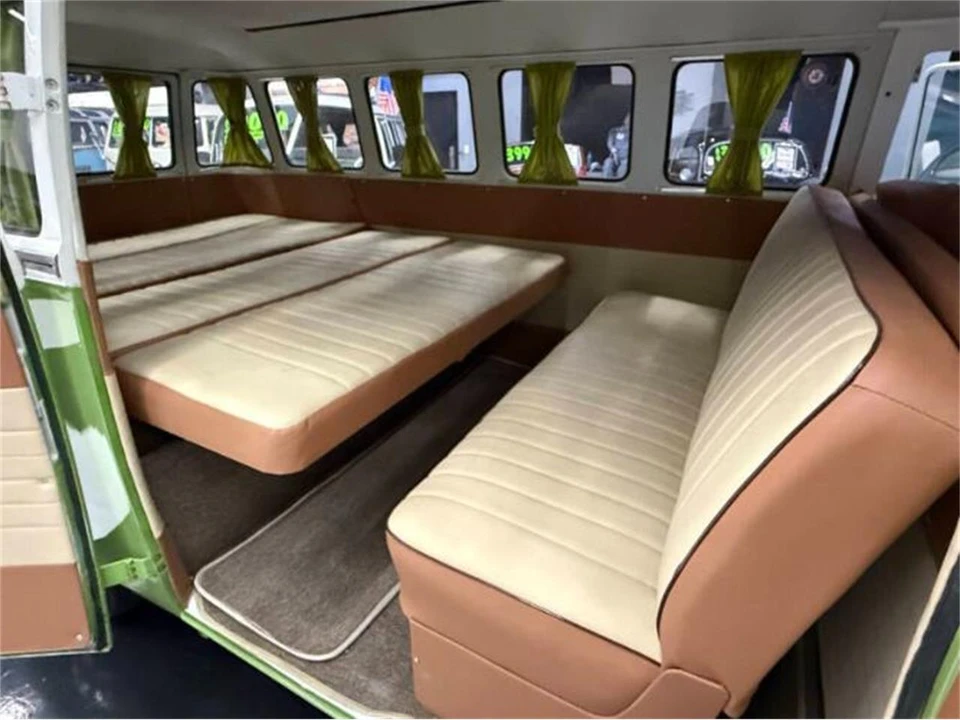 1972 Volkswagen Bay-Window Bus - Image 14 of 21