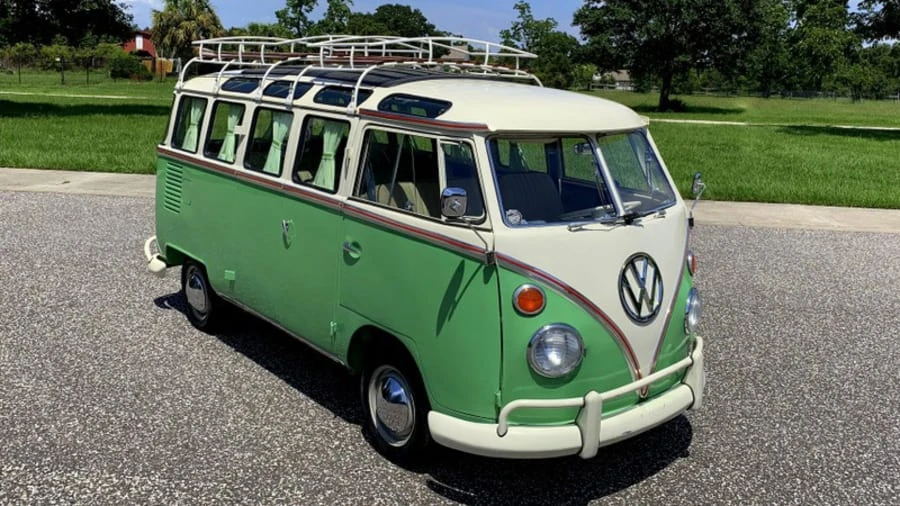 1972 Volkswagen Bay-Window Bus - Image 19 of 19
