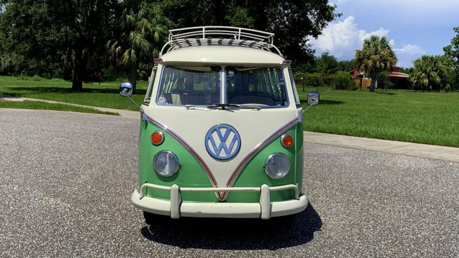 1972 Volkswagen Bay-Window Bus - Image 16 of 19