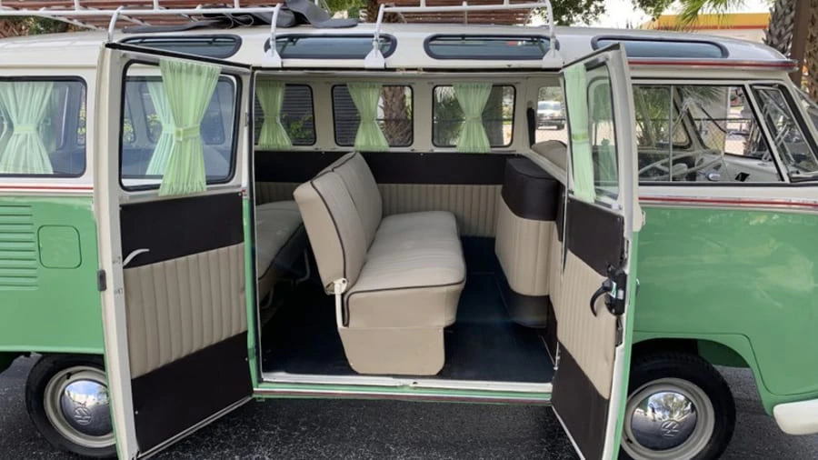 1972 Volkswagen Bay-Window Bus - Image 7 of 19