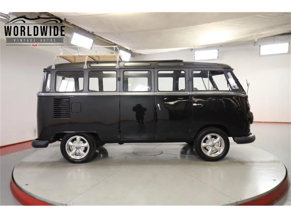 1972 Volkswagen Bay-Window Bus - Image 7 of 31