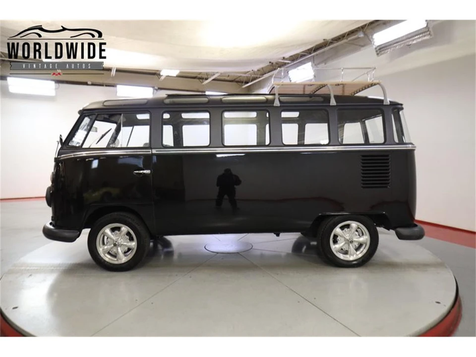 1972 Volkswagen Bay-Window Bus - Image 6 of 31