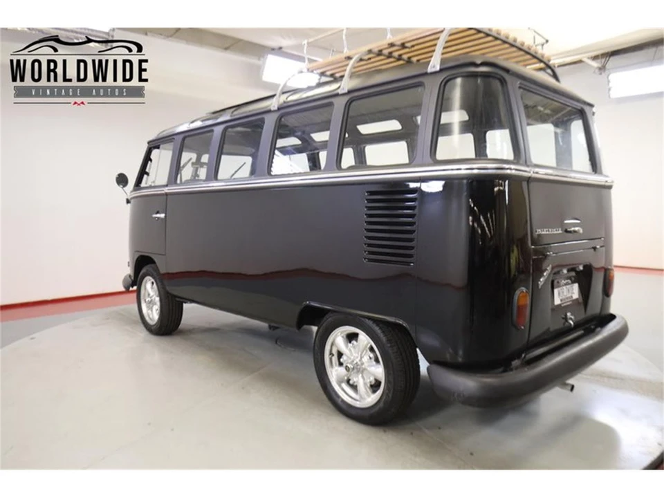 1972 Volkswagen Bay-Window Bus - Image 28 of 31