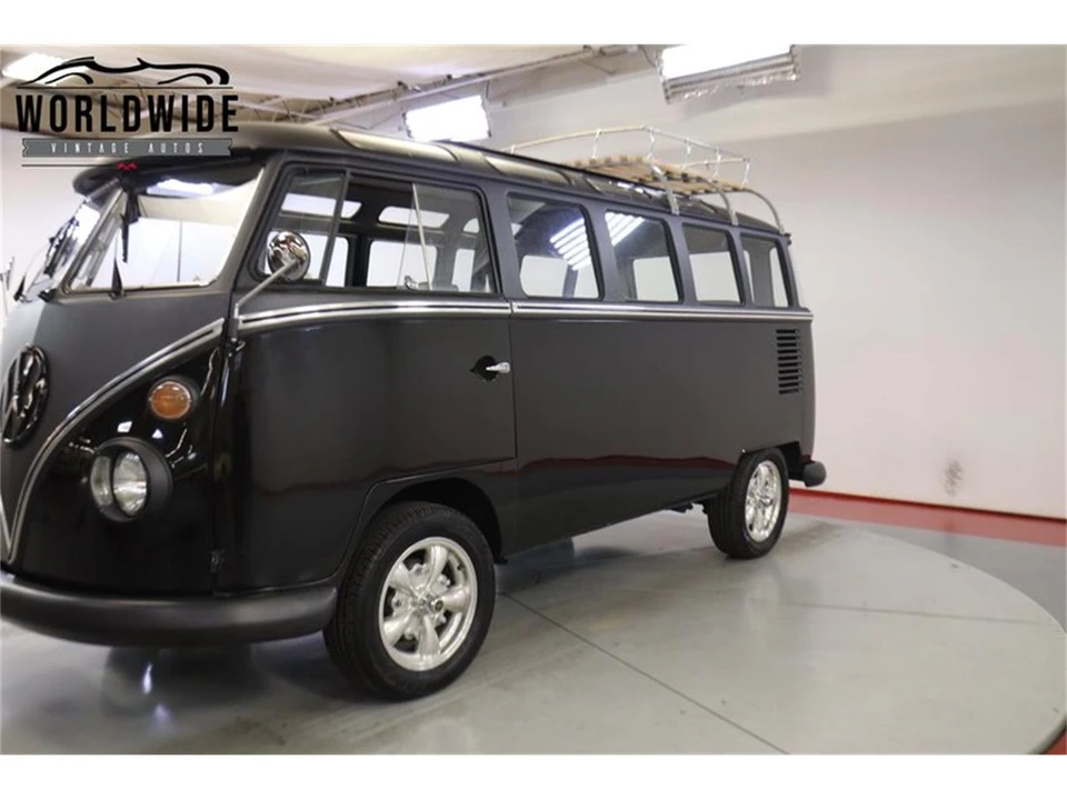 1972 Volkswagen Bay-Window Bus - Image 16 of 31