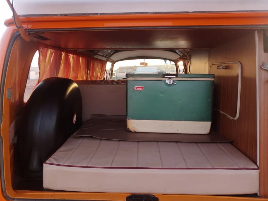 1972 Volkswagen Bay-Window Camper - Image 6 of 12