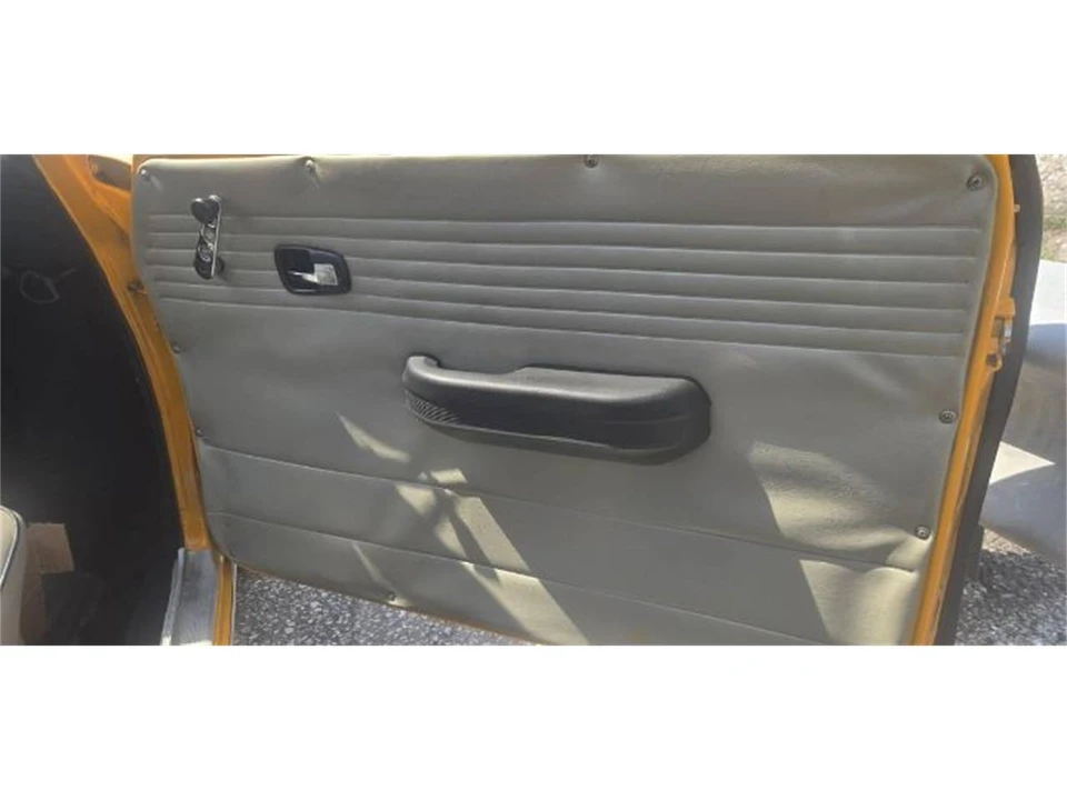 1972 Volkswagen Type 2 - Image 3 of 17