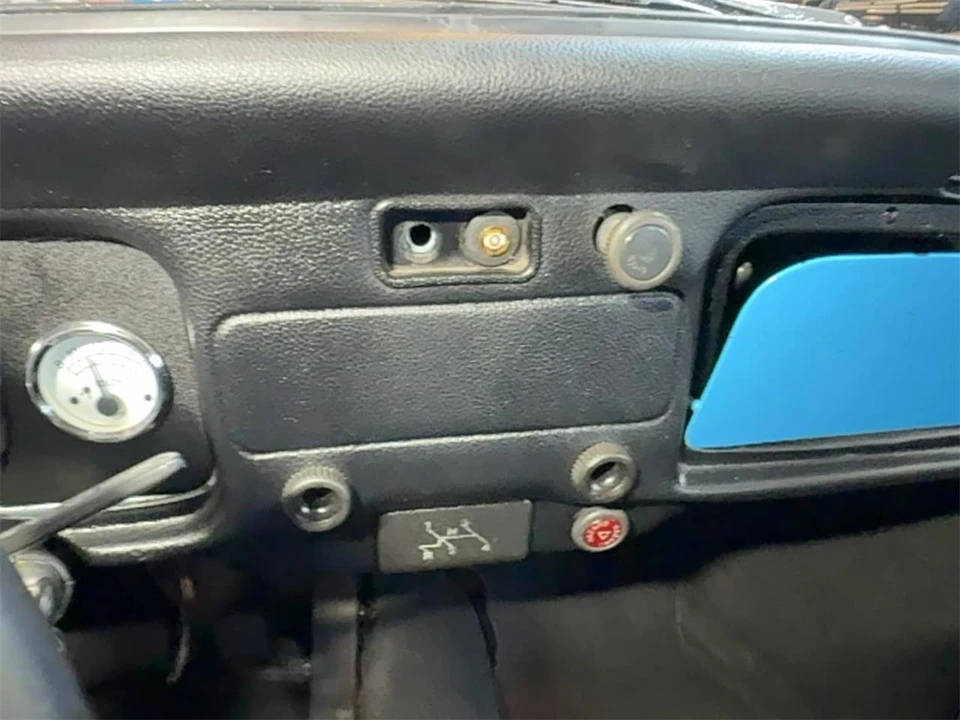 1972 Volkswagen Super Beetle - Image 21 of 31