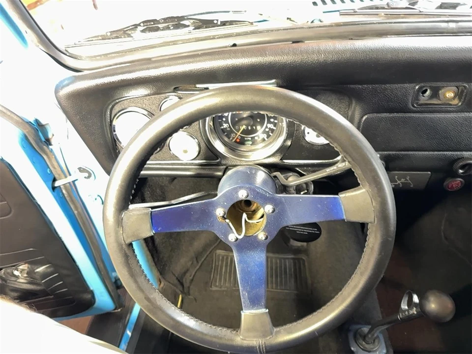 1972 Volkswagen Super Beetle - Image 27 of 31