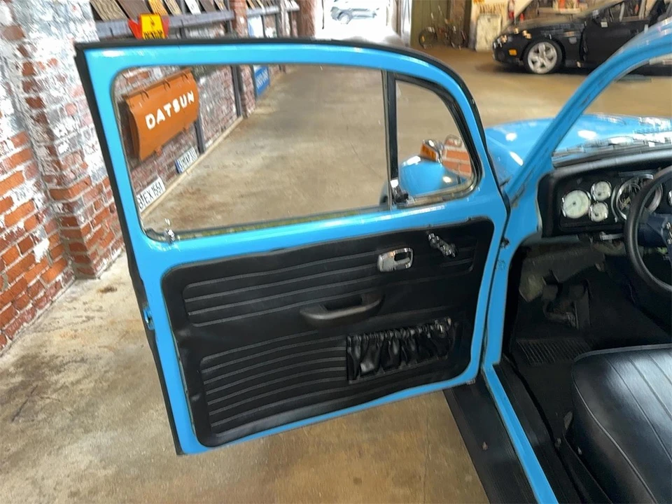 1972 Volkswagen Super Beetle - Image 10 of 31