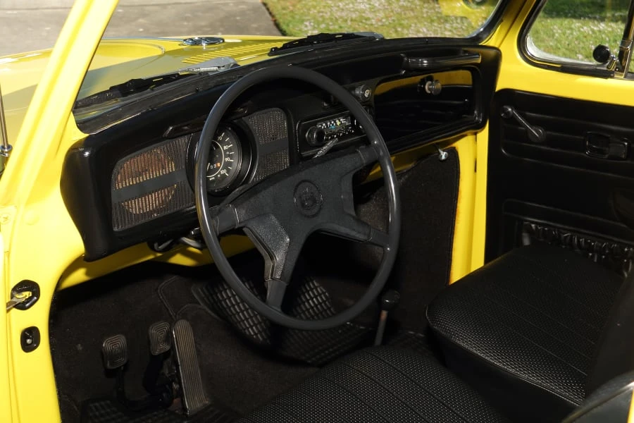 1972 Volkswagen Super Beetle - Image 17 of 26