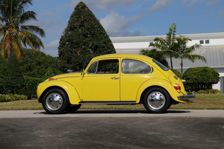 1972 Volkswagen Super Beetle - Image 13 of 26