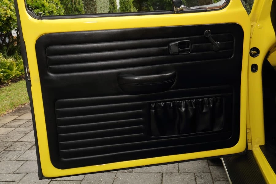 1972 Volkswagen Super Beetle - Image 16 of 26