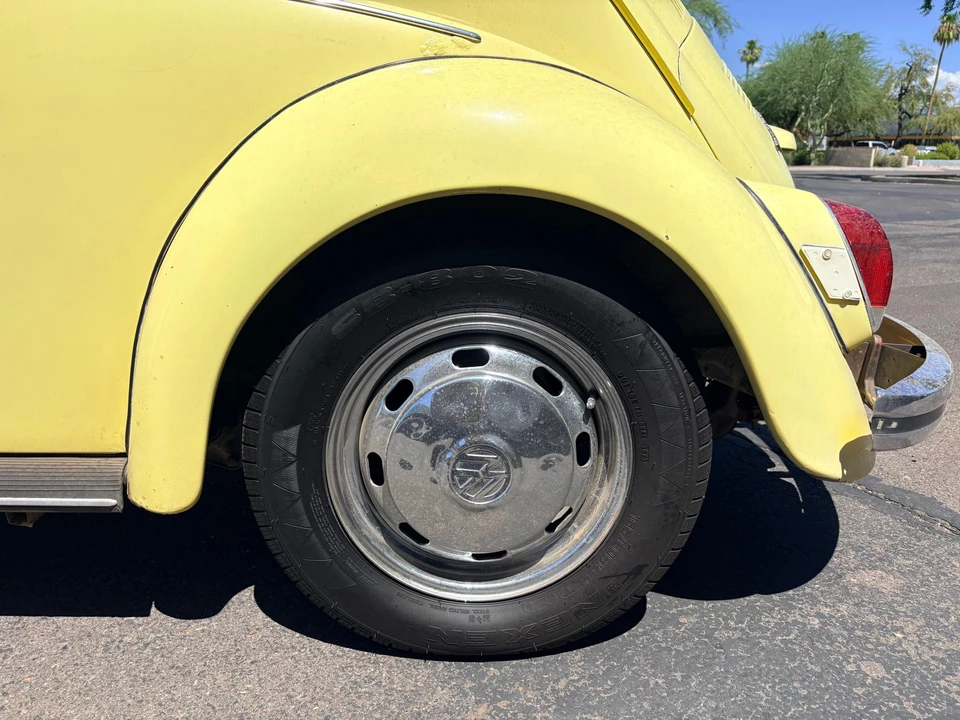 1972 Volkswagen Super Beetle - Image 11 of 31