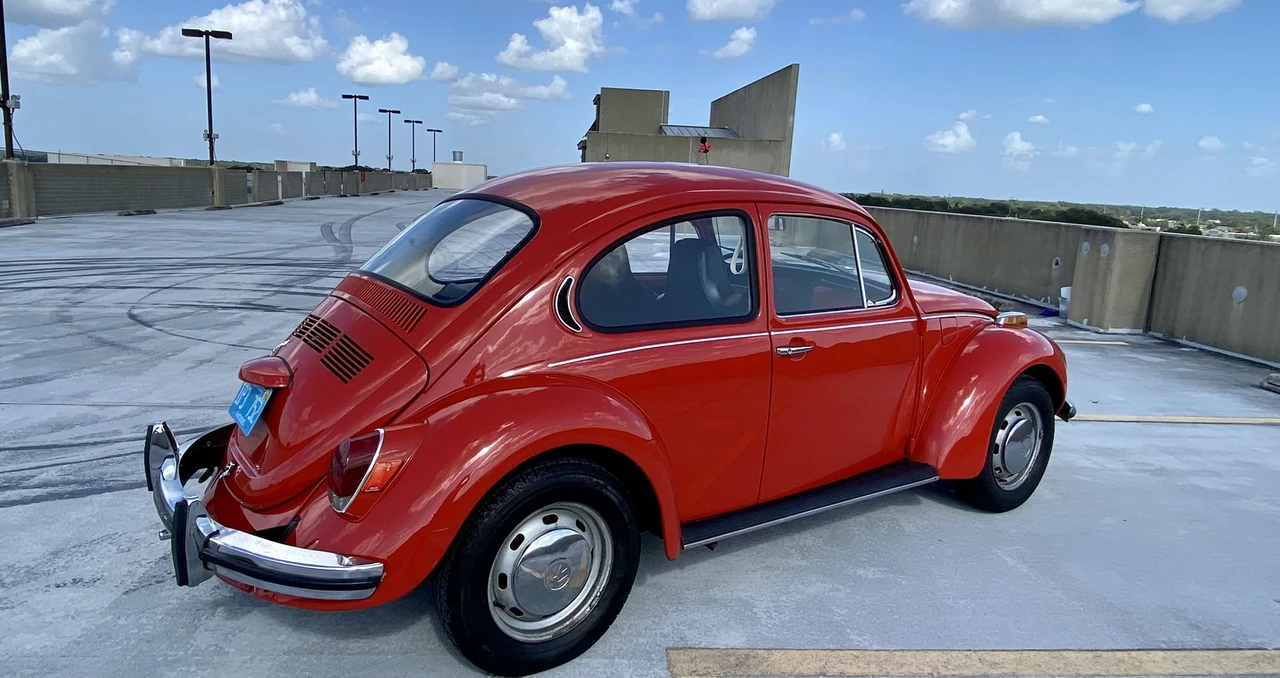 1972 Volkswagen Super Beetle - Image 17 of 31