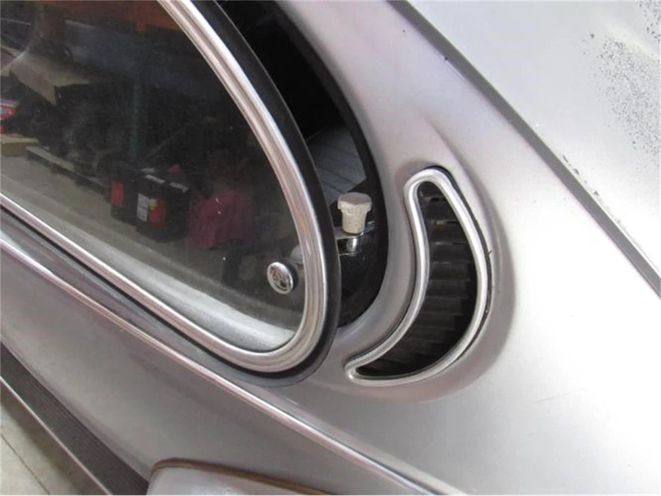 1972 Volkswagen Super Beetle - Image 7 of 10
